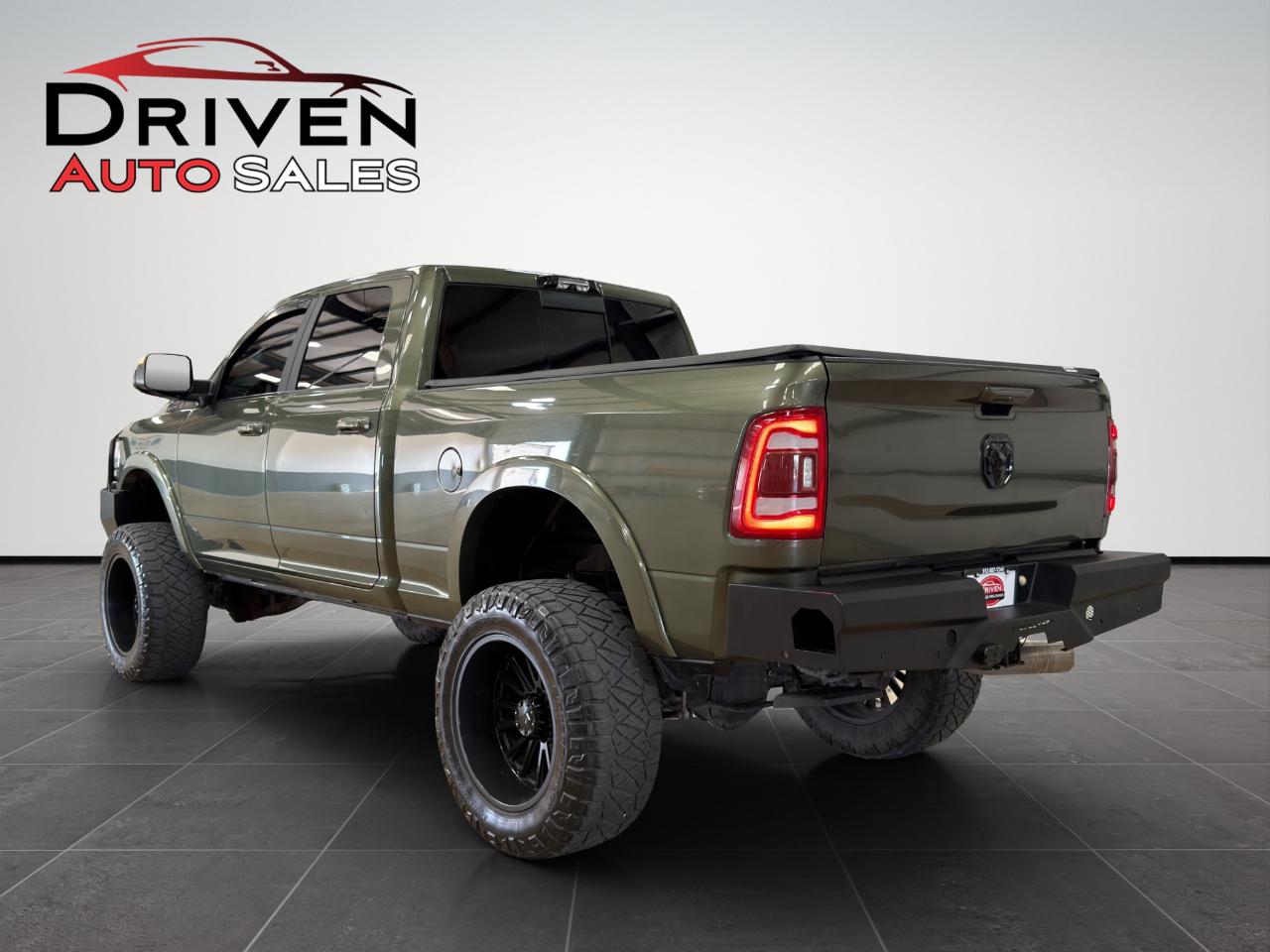 RAM 2500 Laramie 4x4 Crew Cab 6'4" Box 2021
