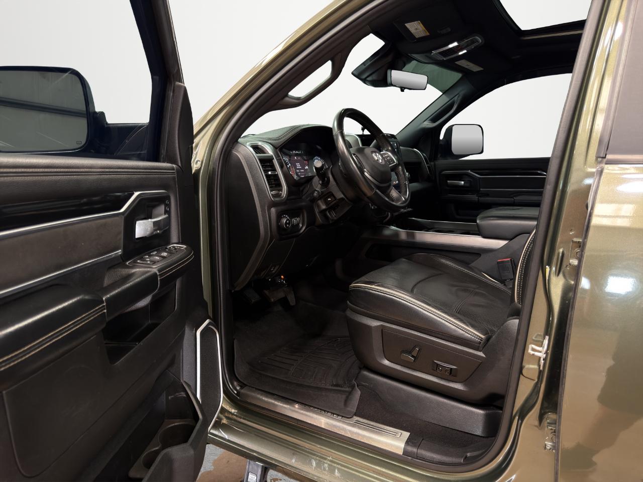RAM 2500 Laramie 4x4 Crew Cab 6'4" Box 2021