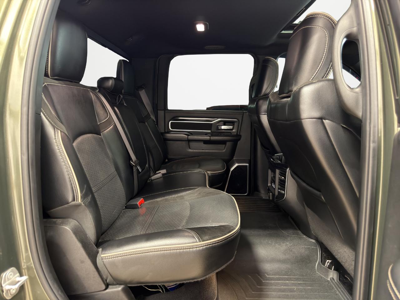 RAM 2500 Laramie 4x4 Crew Cab 6'4" Box 2021