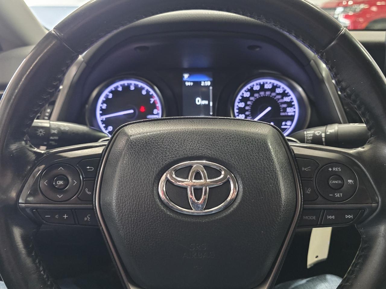 Toyota Camry SE Auto (Natl) 2021