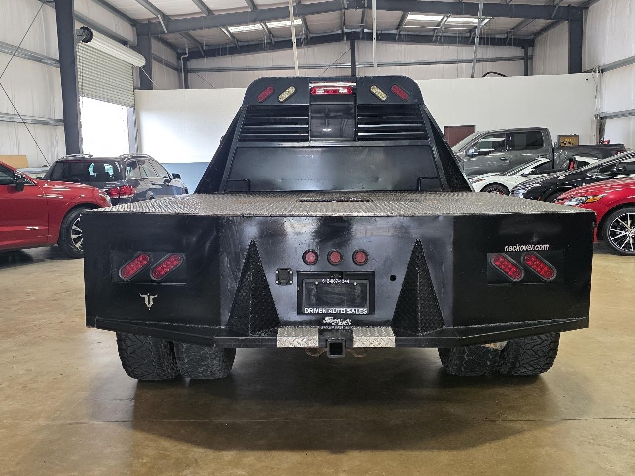 RAM 3500 Tradesman 4x4 Crew Cab 8' Box 2022