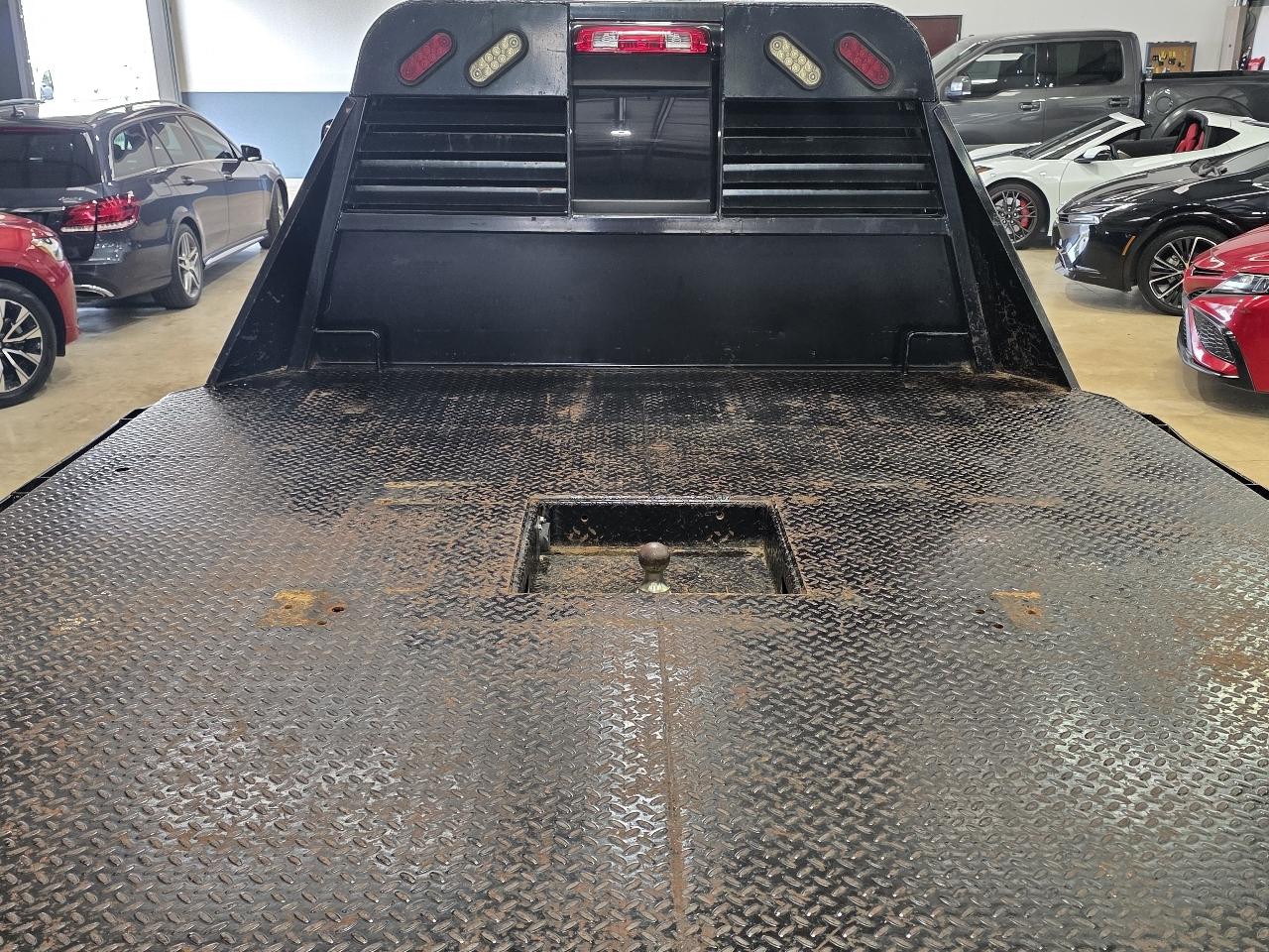 RAM 3500 Tradesman 4x4 Crew Cab 8' Box 2022
