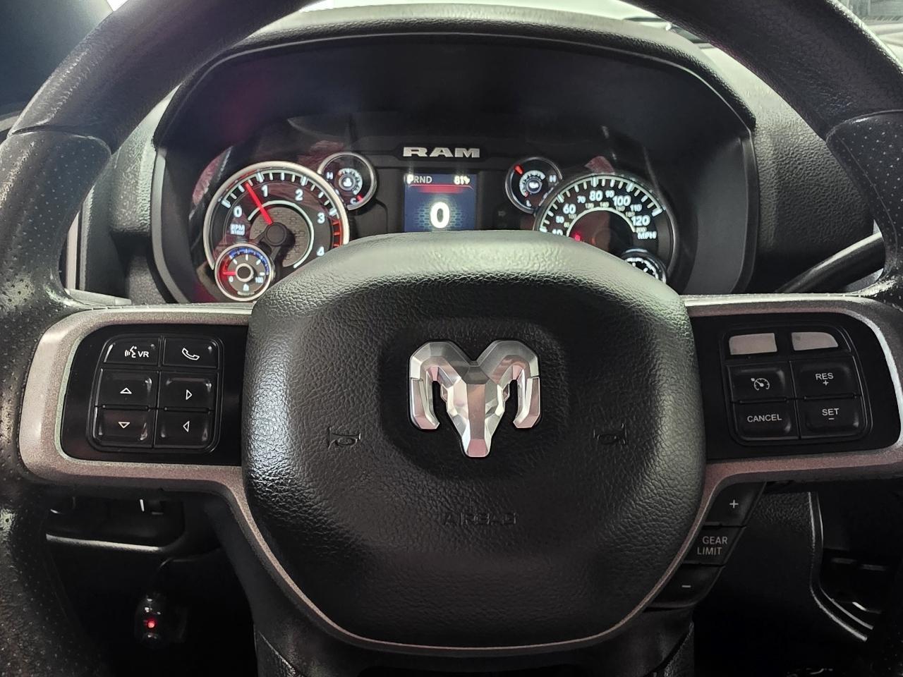 RAM 3500 Tradesman 4x4 Crew Cab 8' Box 2022