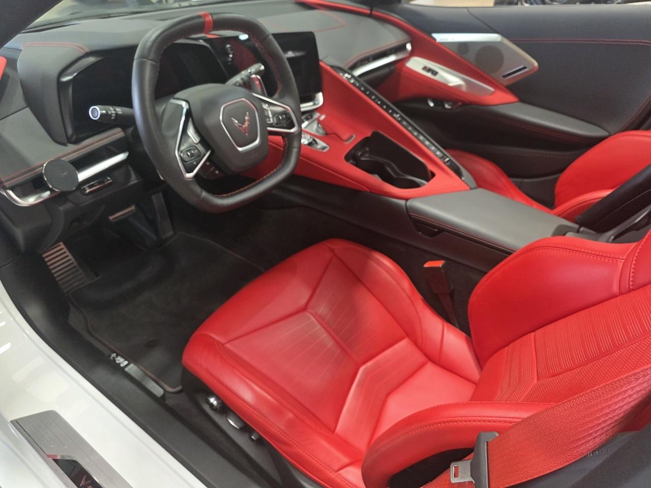 Chevrolet Corvette 2dr Stingray Cpe w/2LT 2023