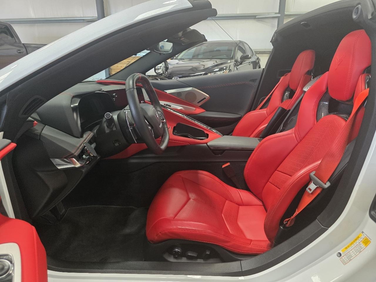 Chevrolet Corvette 2dr Stingray Cpe w/2LT 2023