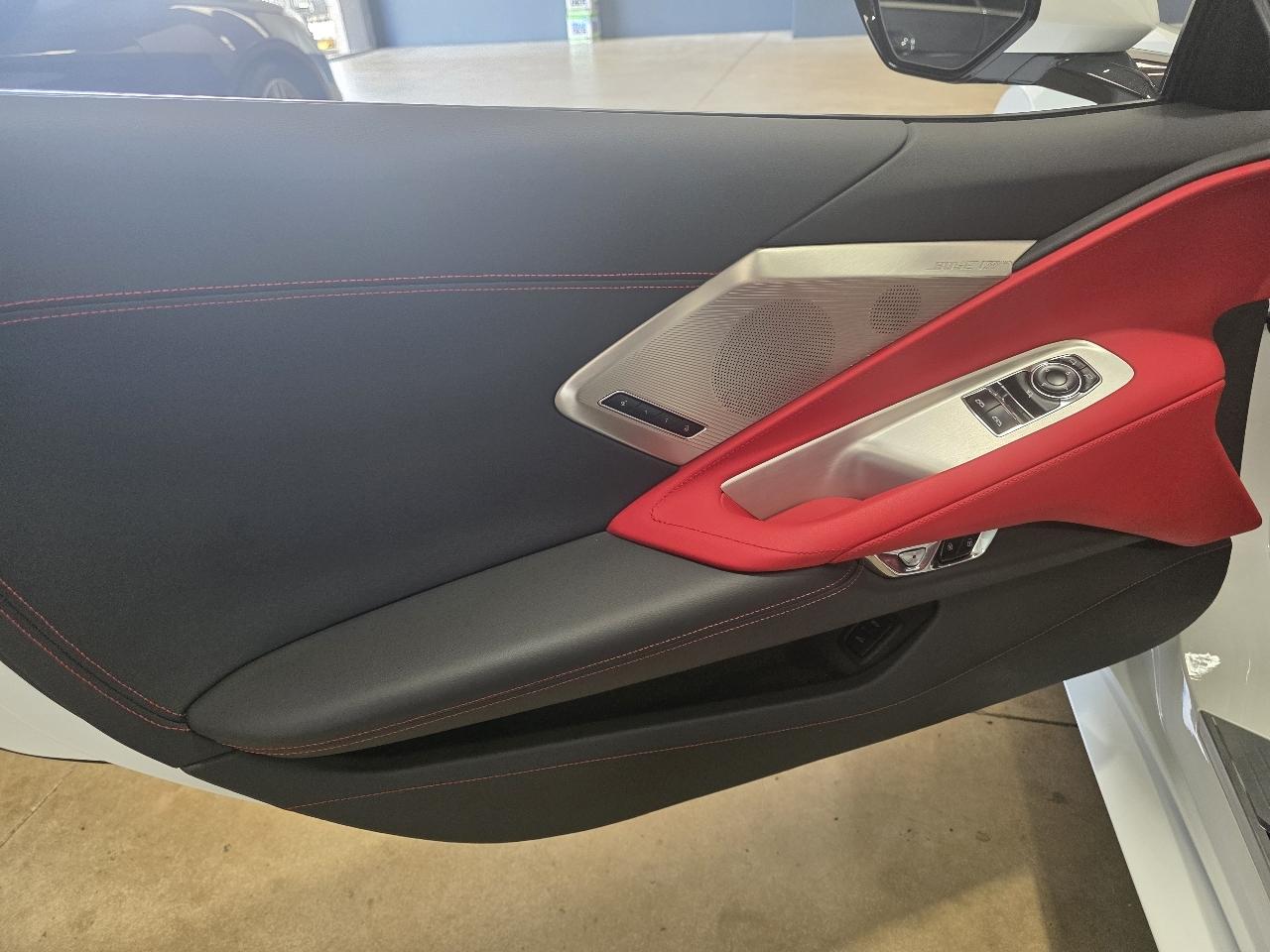 Chevrolet Corvette 2dr Stingray Cpe w/2LT 2023
