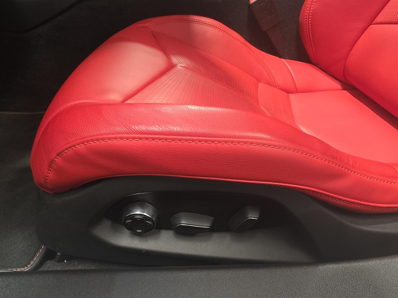 Chevrolet Corvette 2dr Stingray Cpe w/2LT 2023