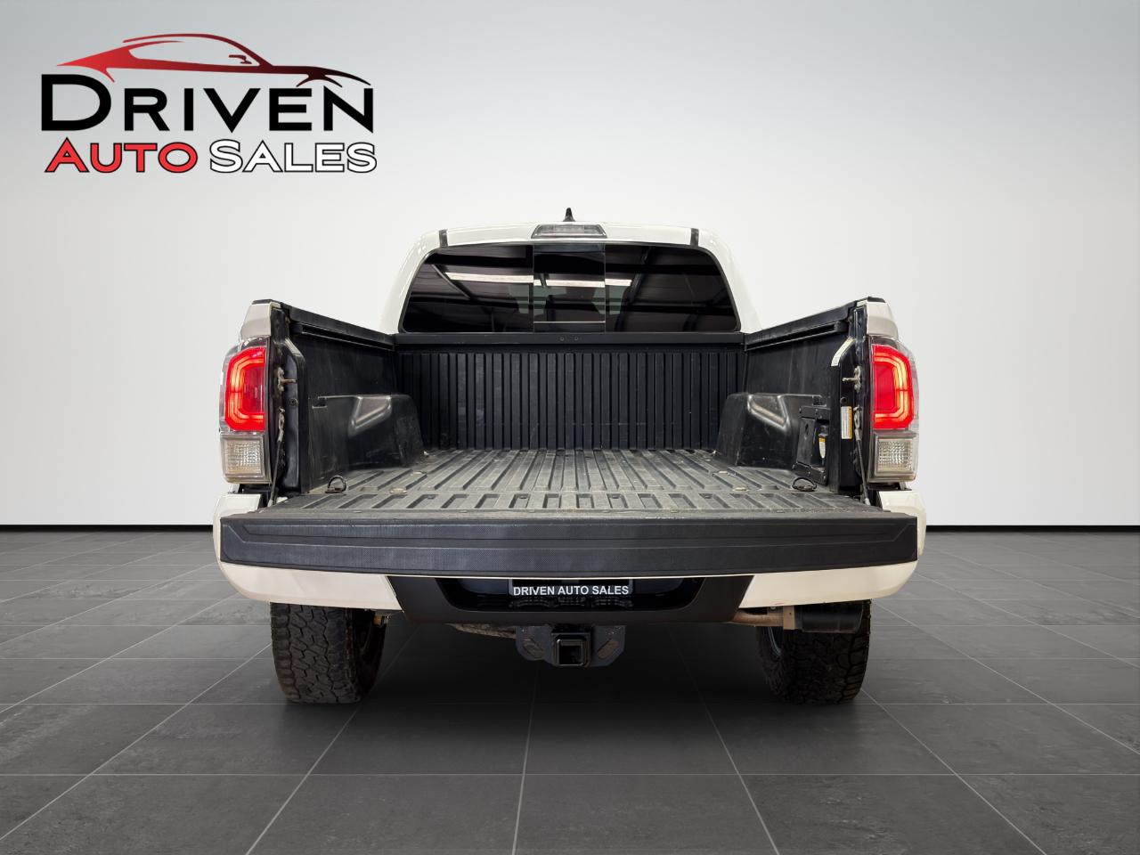 Toyota Tacoma 4WD TRD Off Road Double Cab 6' Bed V6 AT (Natl) 2021