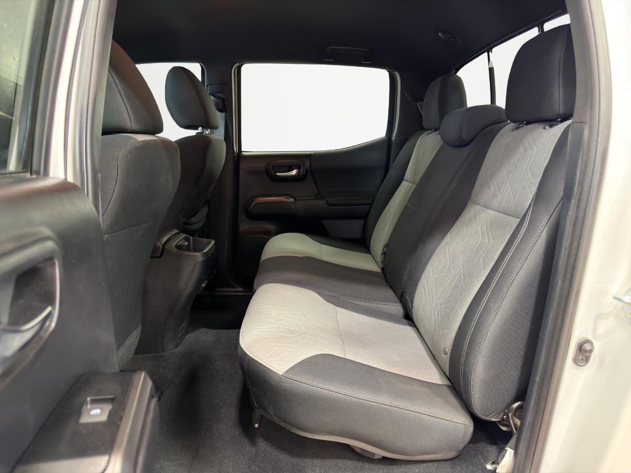 Toyota Tacoma 4WD TRD Off Road Double Cab 6' Bed V6 AT (Natl) 2021