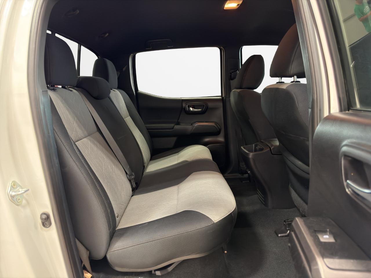 Toyota Tacoma 4WD TRD Off Road Double Cab 6' Bed V6 AT (Natl) 2021