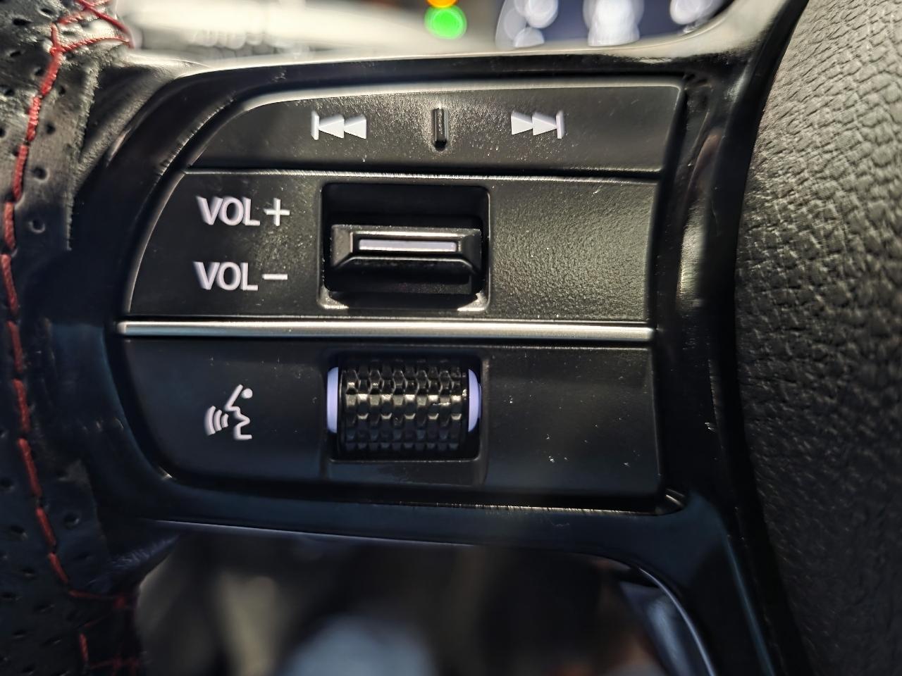 Acura Integra CVT 2023