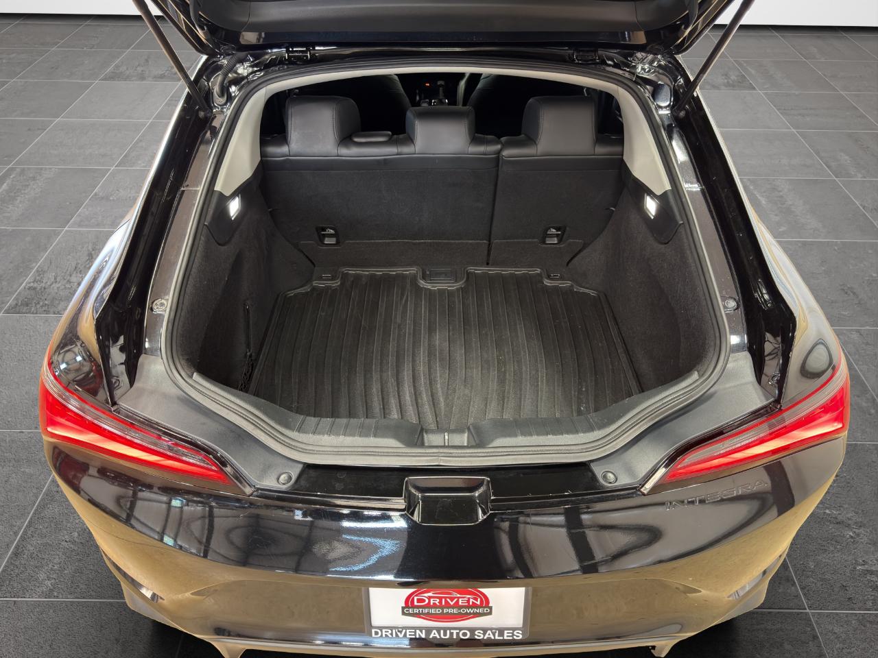 Acura Integra CVT 2023