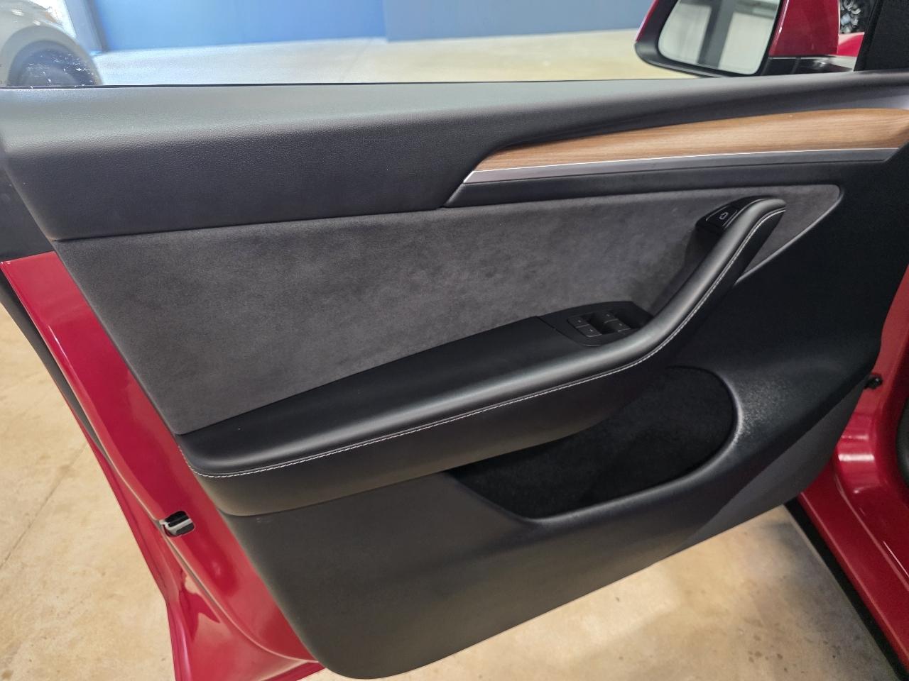 Tesla Model Y Long Range AWD 2023