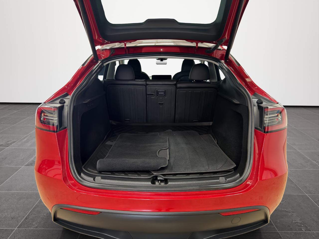 Tesla Model Y Long Range AWD 2023