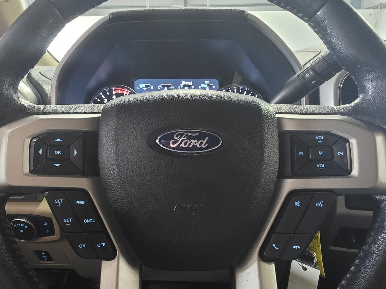Ford Super Duty F-250 SRW Lariat 4WD Crew Cab 6.75' Box 2020