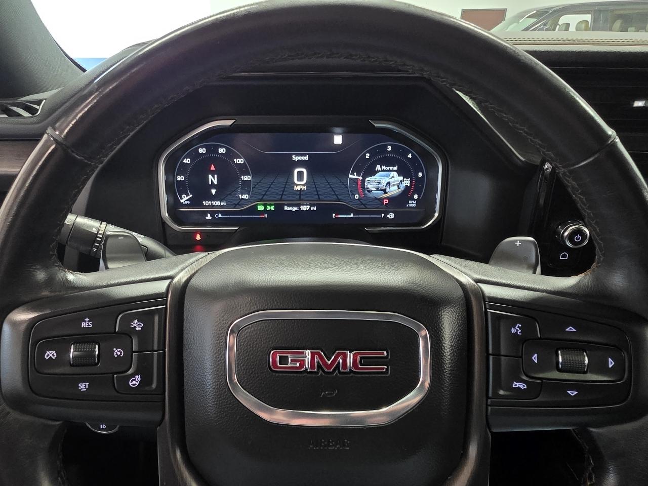 GMC Sierra 1500 4WD Crew Cab 147" AT4 2022