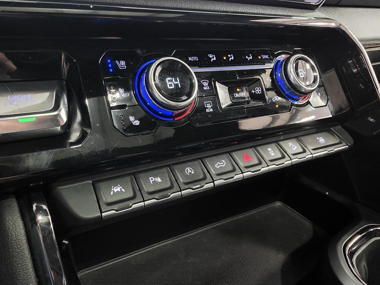 GMC Sierra 1500 4WD Crew Cab 147" AT4 2022