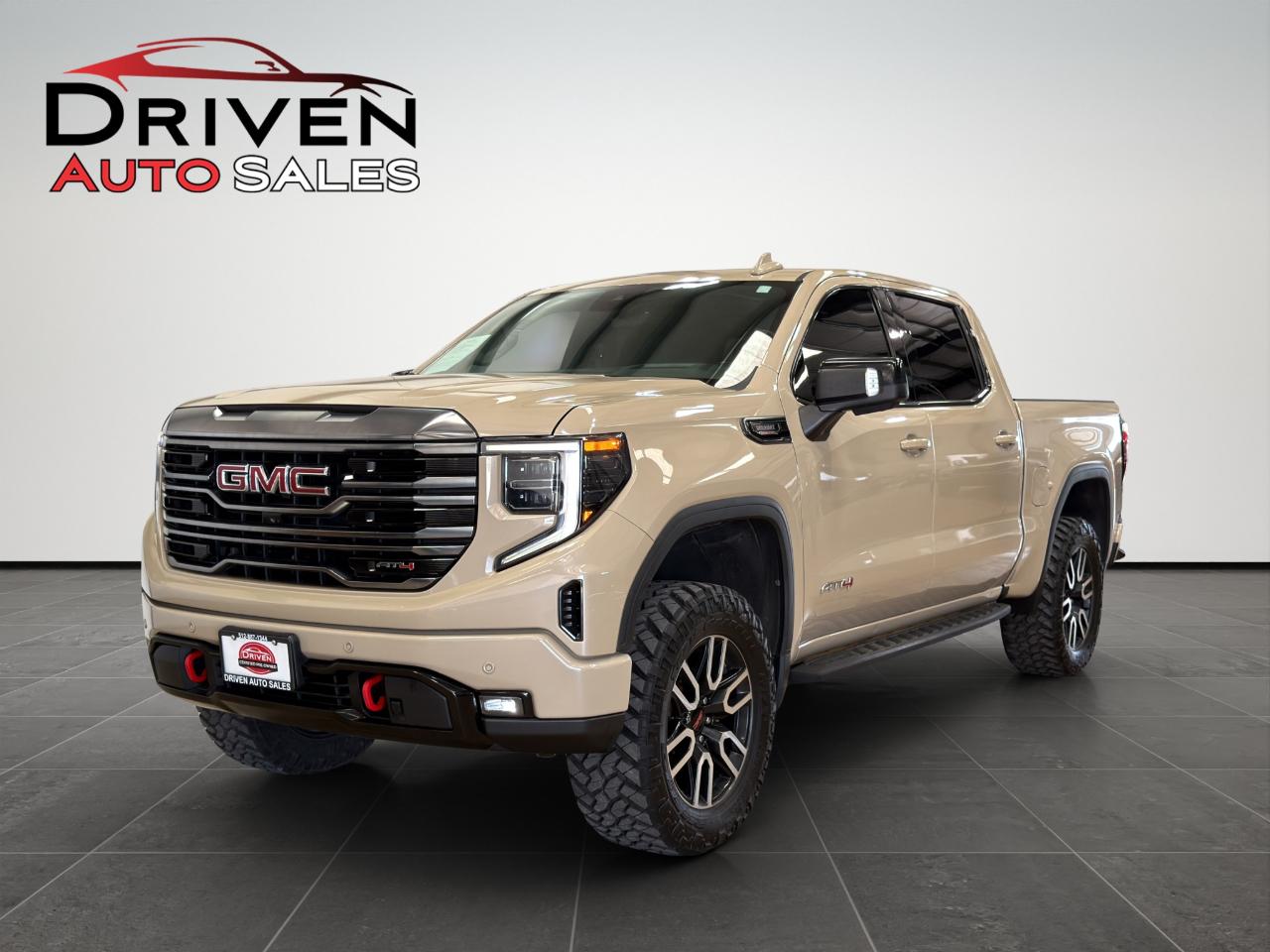 GMC Sierra 1500 4WD Crew Cab 147" AT4 2022