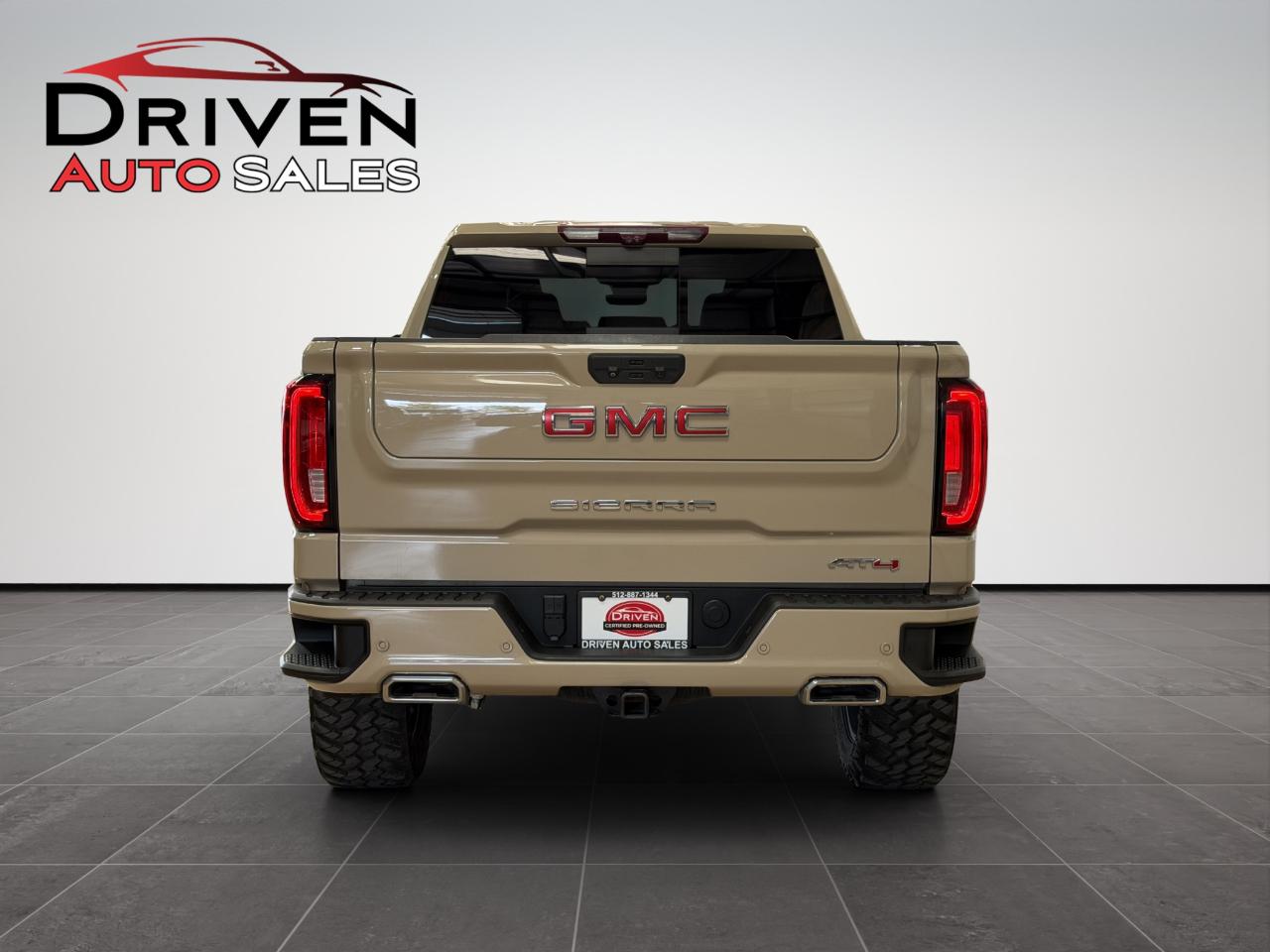 GMC Sierra 1500 4WD Crew Cab 147" AT4 2022