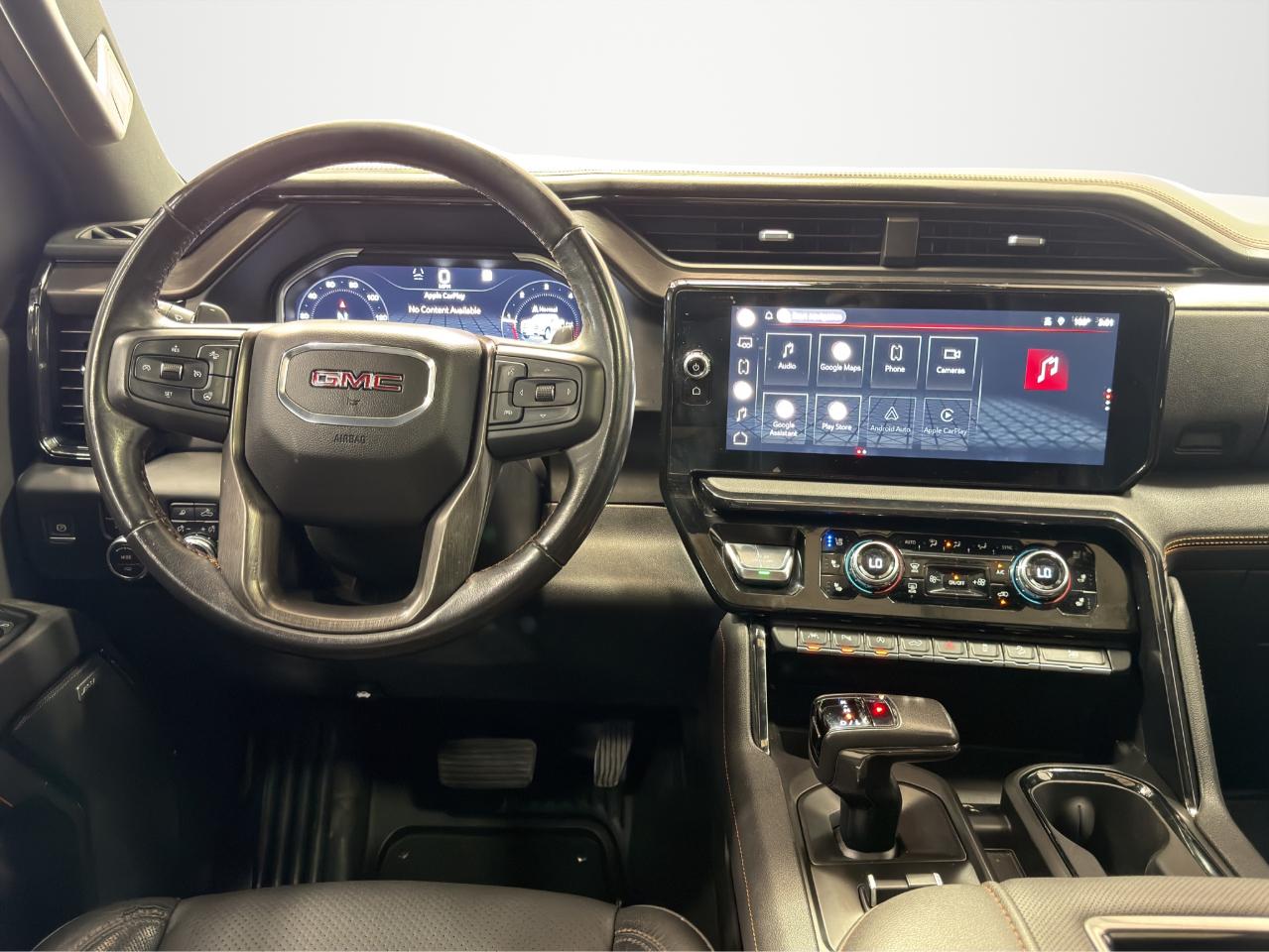 GMC Sierra 1500 4WD Crew Cab 147" AT4 2022
