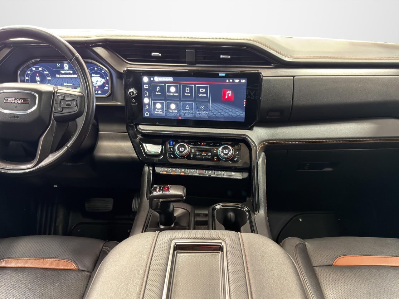 GMC Sierra 1500 4WD Crew Cab 147" AT4 2022
