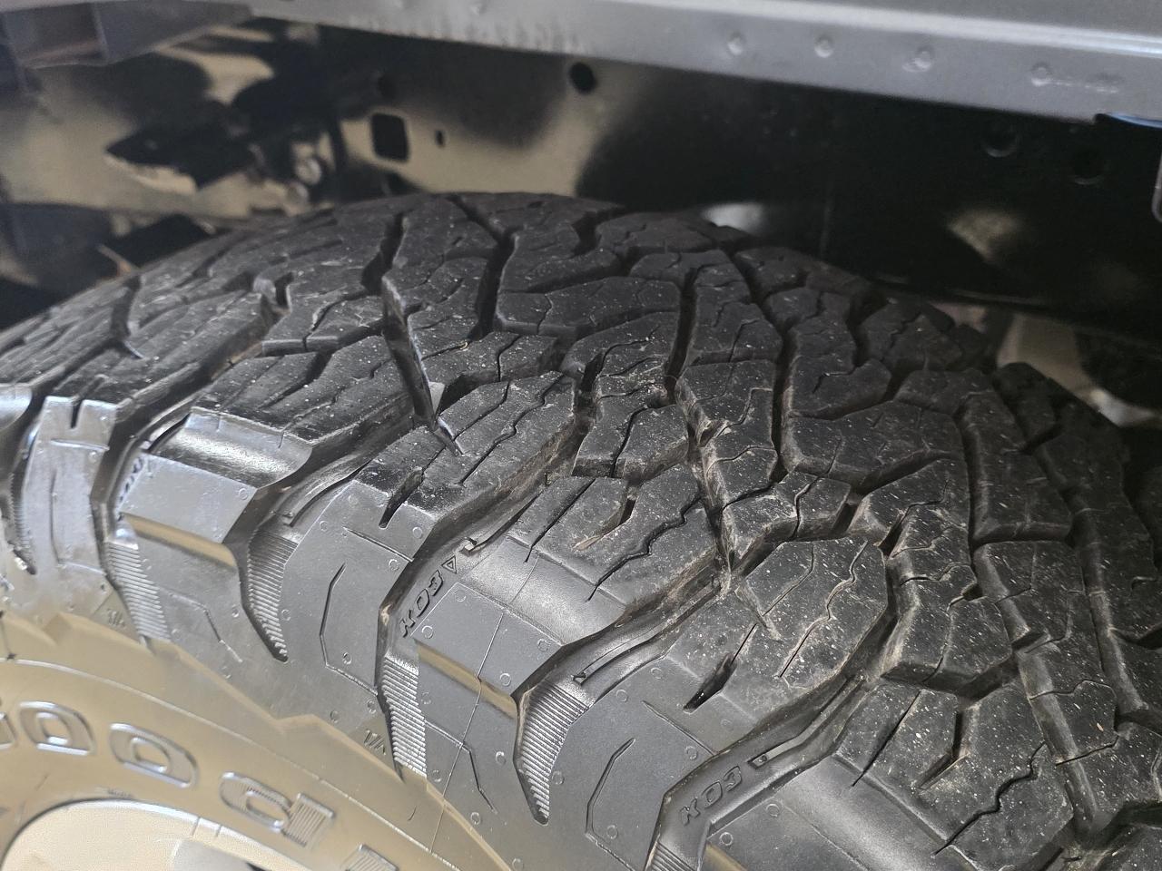Ford Super Duty F-350 SRW XLT 4WD Crew Cab 8' Box 2024