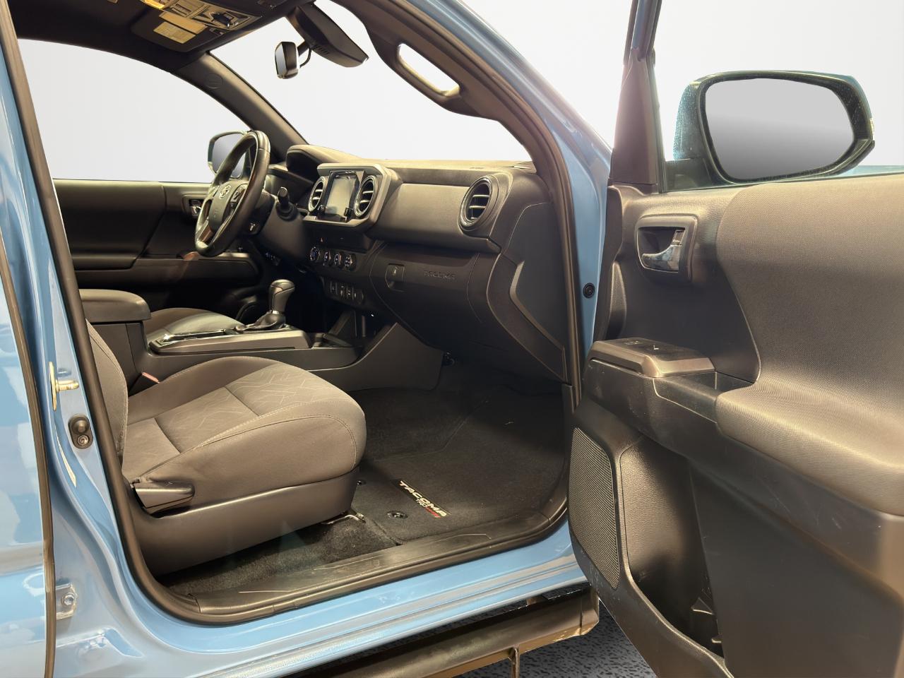 Toyota Tacoma 4WD TRD Off Road Double Cab 5' Bed V6 MT (Natl) 2019