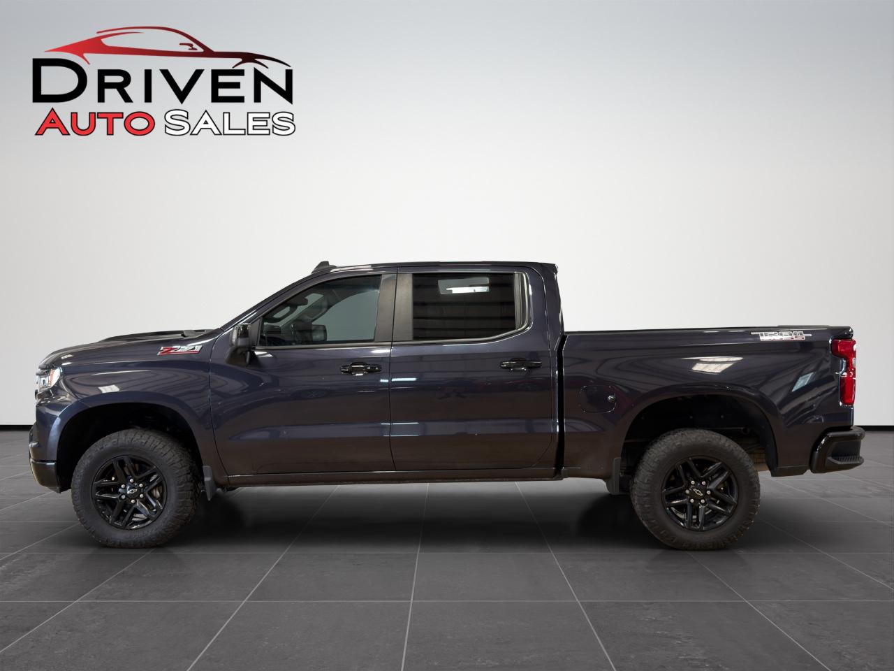 2022 Chevrolet Silverado 1500 4WD Crew Cab 147" LT Trail Boss