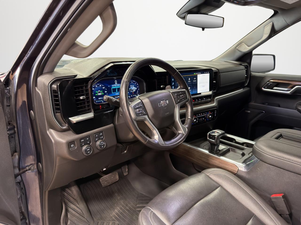Chevrolet Silverado 1500 4WD Crew Cab 147" LT Trail Boss 2022