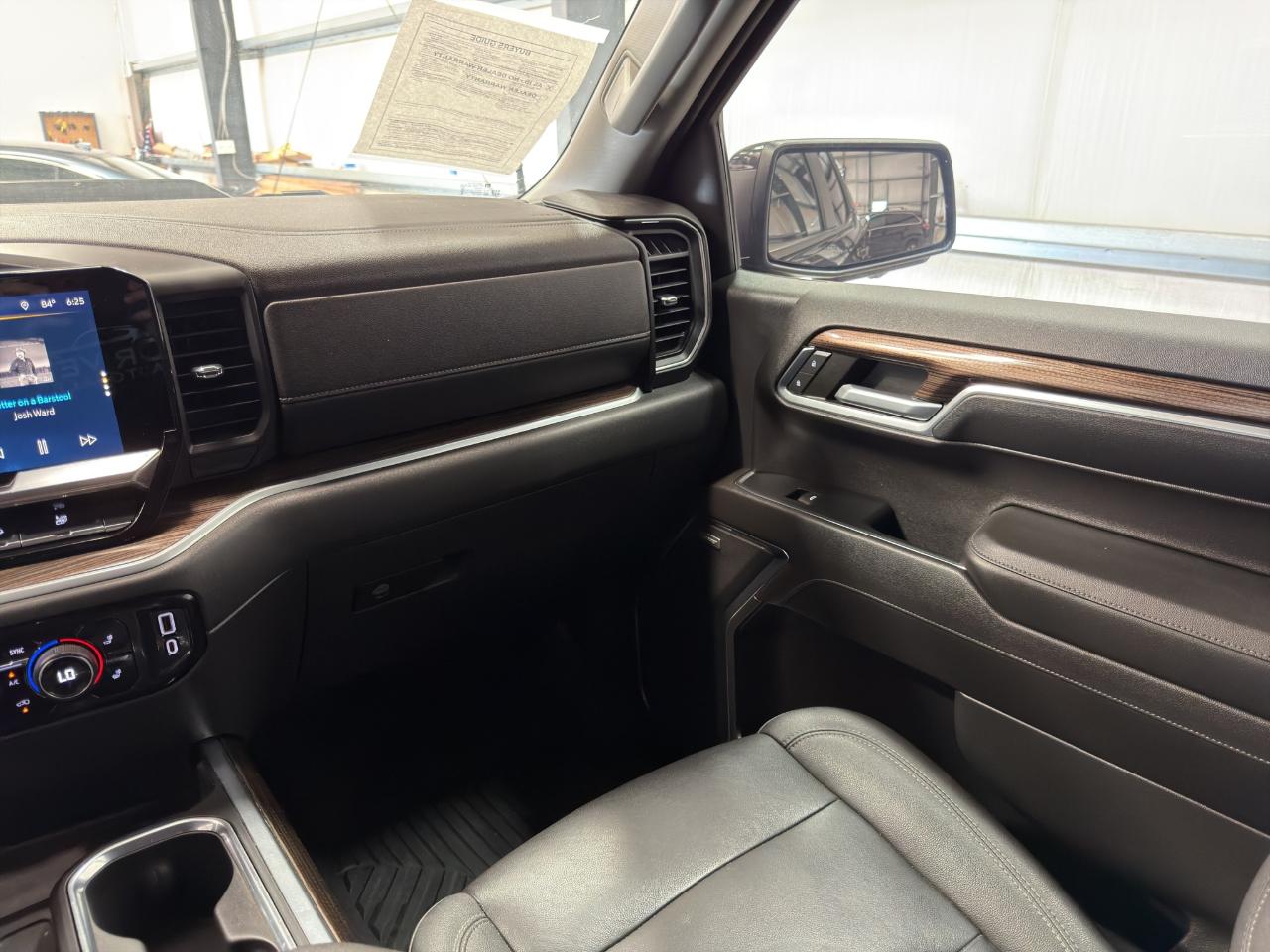 Chevrolet Silverado 1500 4WD Crew Cab 147" LT Trail Boss 2022