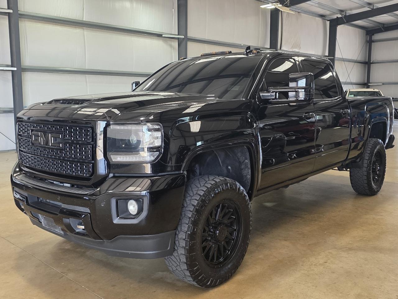 GMC Sierra 2500HD 4WD Crew Cab 153.7" Denali 2018