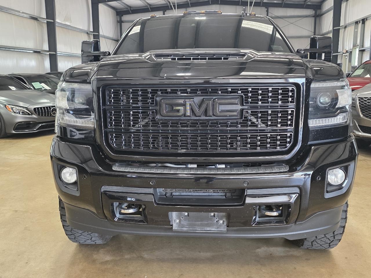 GMC Sierra 2500HD 4WD Crew Cab 153.7" Denali 2018