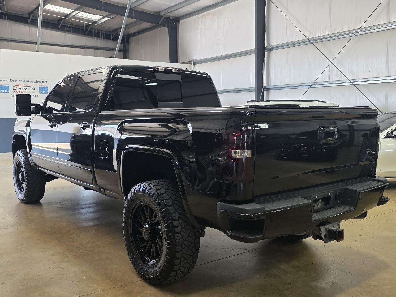 GMC Sierra 2500HD 4WD Crew Cab 153.7" Denali 2018