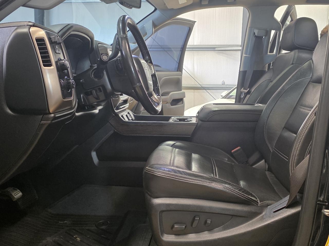 GMC Sierra 2500HD 4WD Crew Cab 153.7" Denali 2018