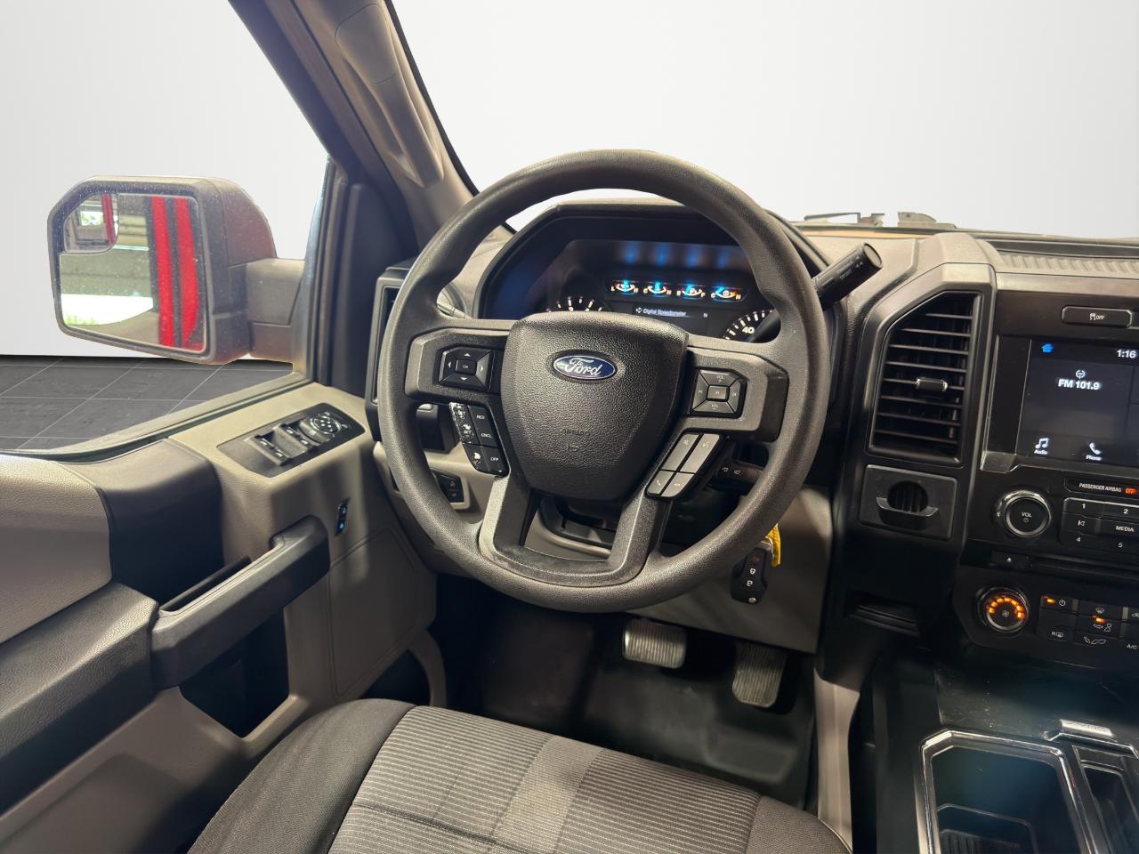 Ford F-150 Lariat 2WD SuperCab 6.5' Box 2017