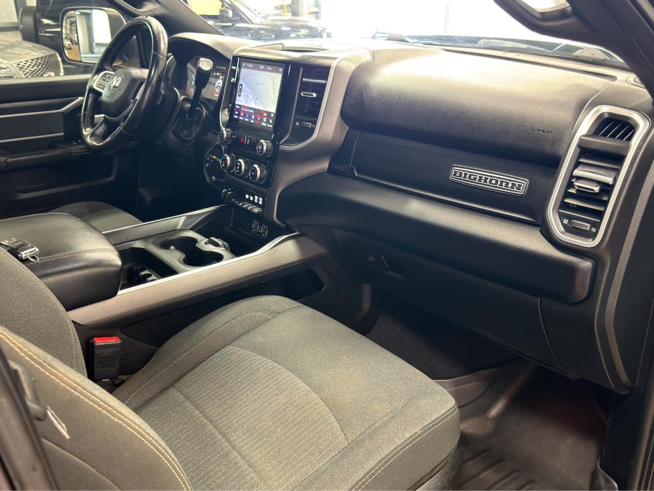 RAM 2500 Big Horn 4x4 Crew Cab 6'4" Box 2021