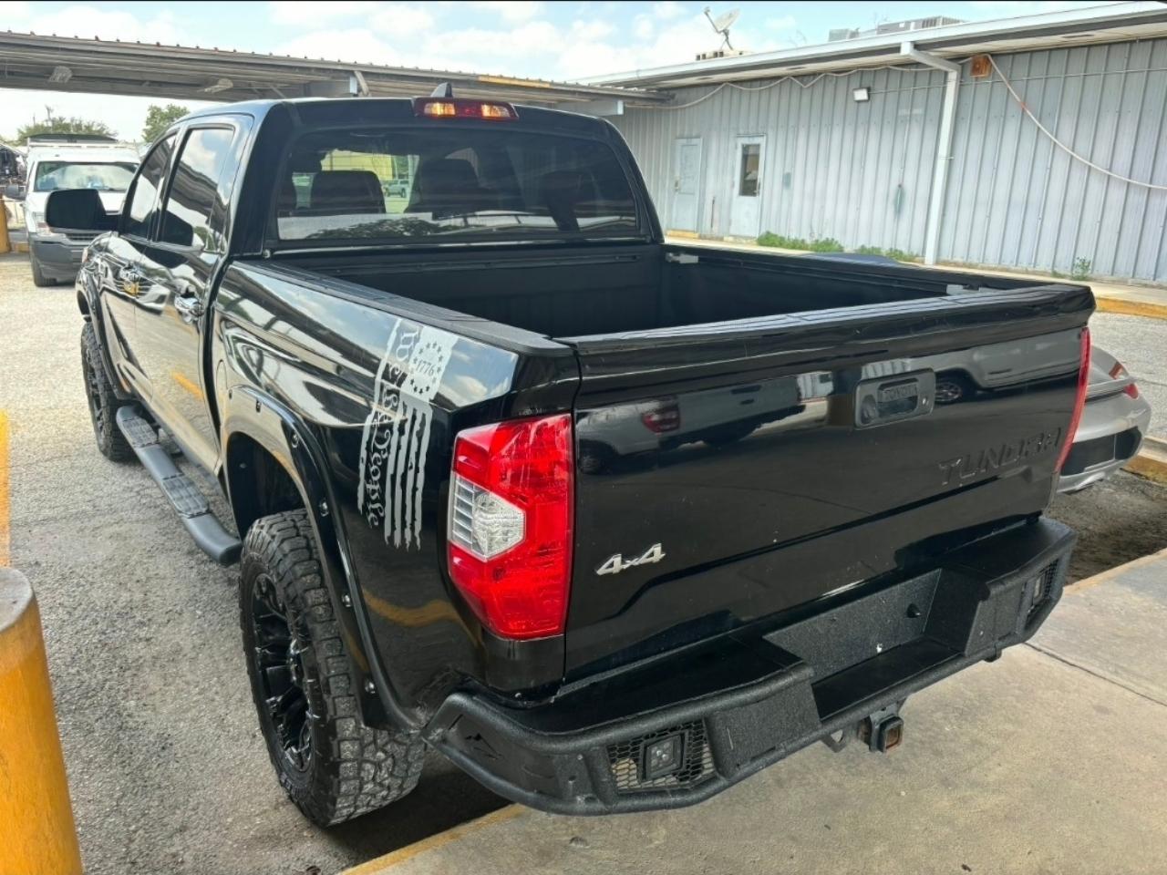 Toyota Tundra 4WD 1794 Edition CrewMax 5.5' Bed 5.7L (Natl) 2020