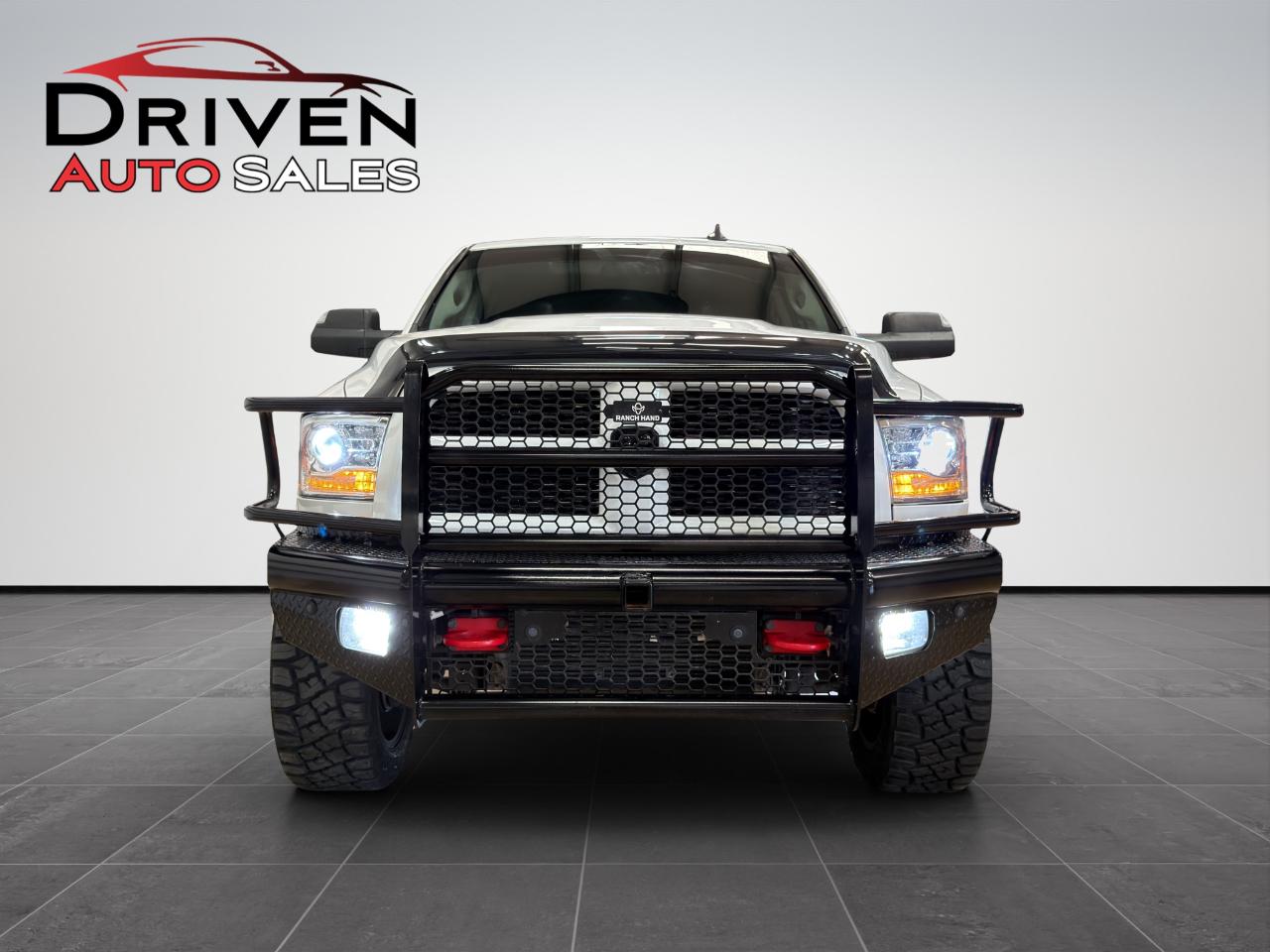 RAM 2500 Laramie 4x4 Mega Cab 6'4" Box 2018