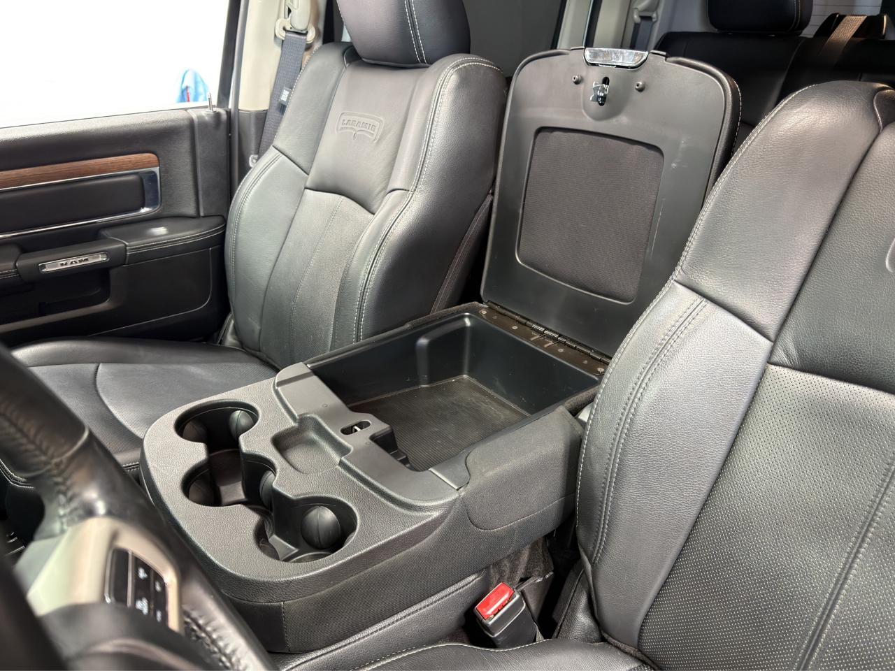 RAM 2500 Laramie 4x4 Mega Cab 6'4" Box 2018