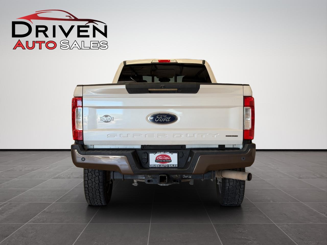 Ford Super Duty F-250 SRW King Ranch 4WD Crew Cab 8' Box 2017