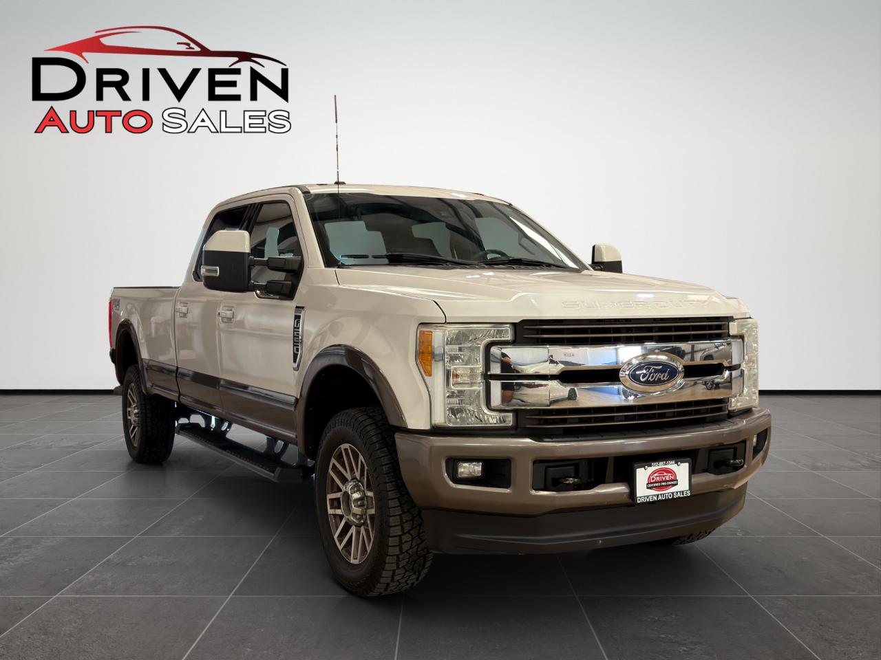 Ford Super Duty F-250 SRW King Ranch 4WD Crew Cab 8' Box 2017