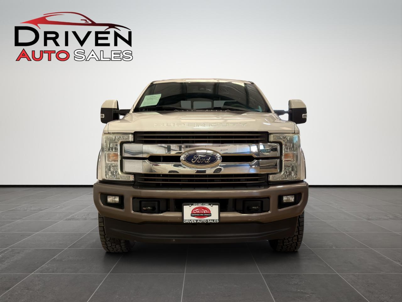 Ford Super Duty F-250 SRW King Ranch 4WD Crew Cab 8' Box 2017