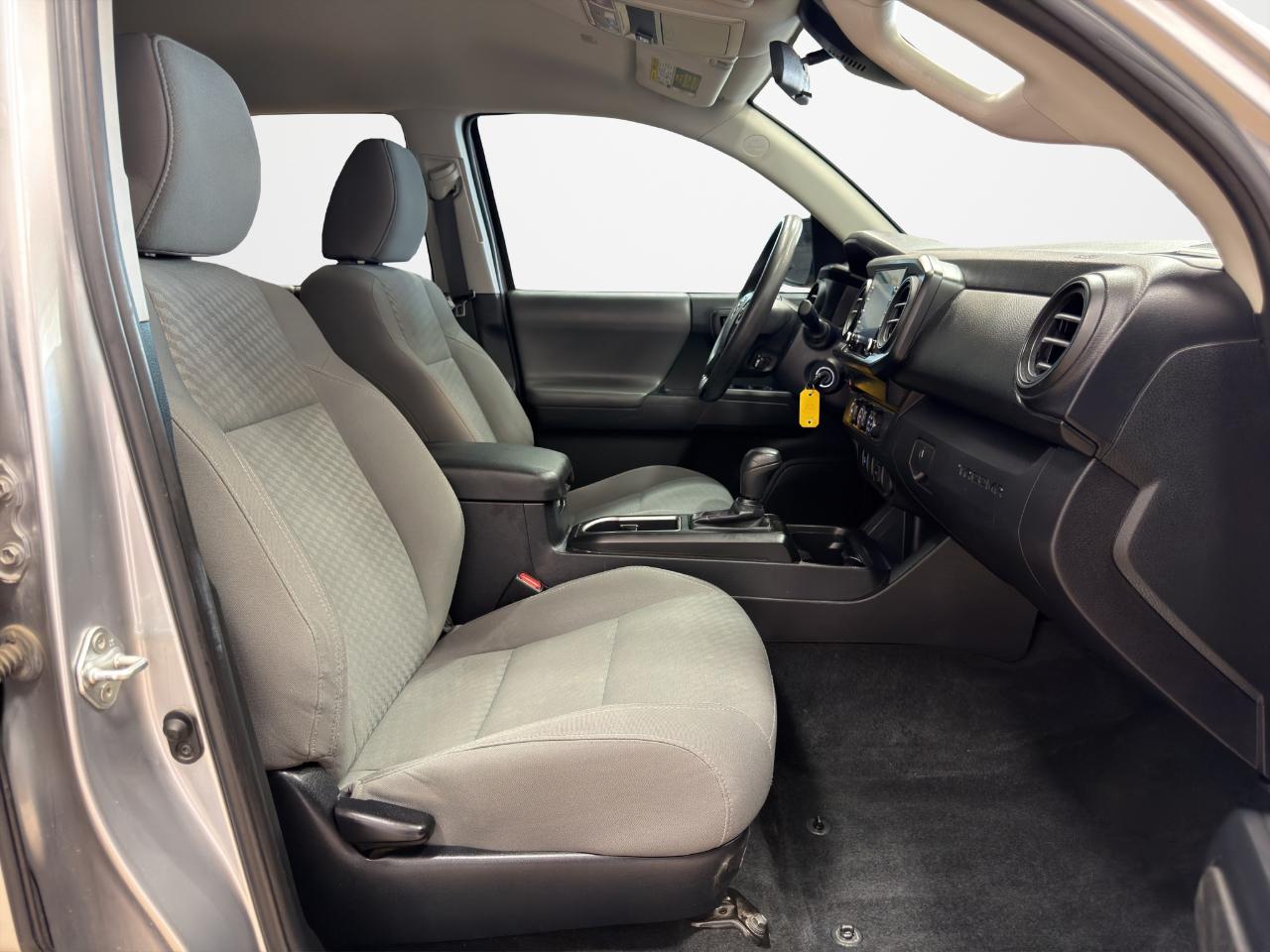 Toyota Tacoma 2WD SR Double Cab 5' Bed I4 AT (Natl) 2021