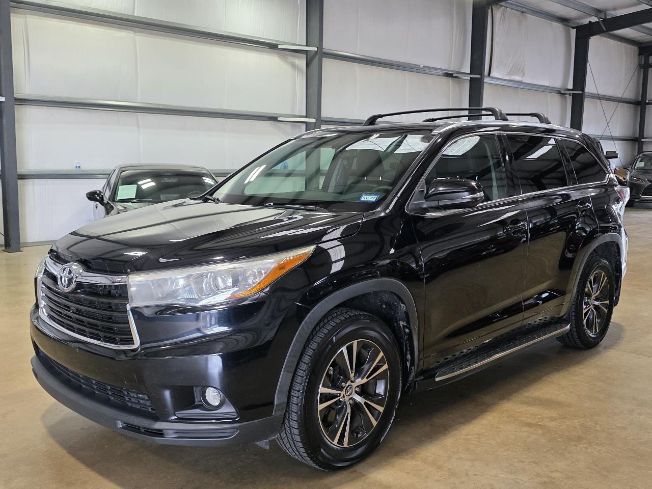 Toyota Highlander FWD 4dr V6 XLE (Natl) 2016