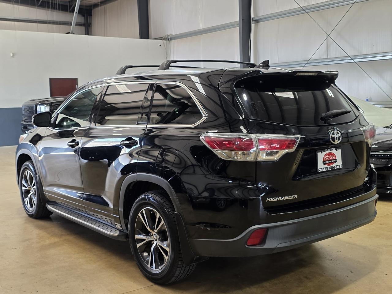 Toyota Highlander FWD 4dr V6 XLE (Natl) 2016
