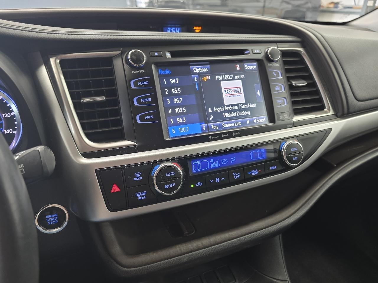Toyota Highlander FWD 4dr V6 XLE (Natl) 2016