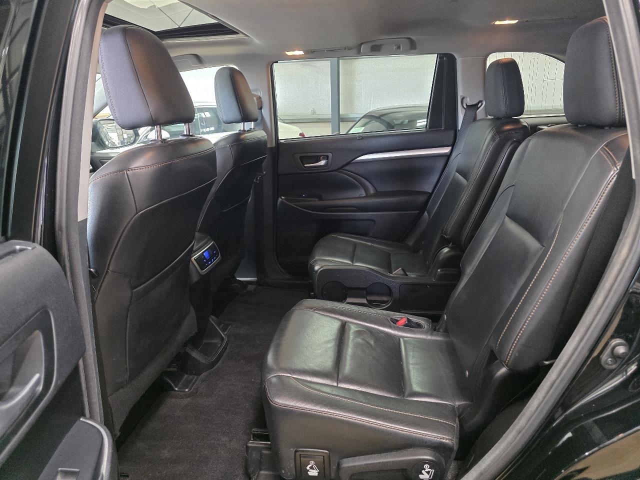 Toyota Highlander FWD 4dr V6 XLE (Natl) 2016