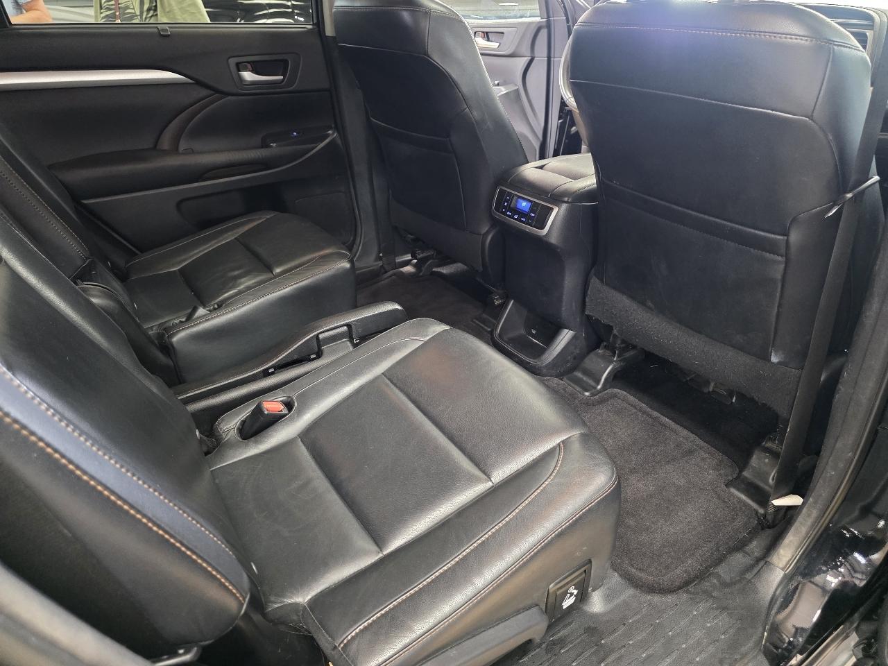 Toyota Highlander FWD 4dr V6 XLE (Natl) 2016