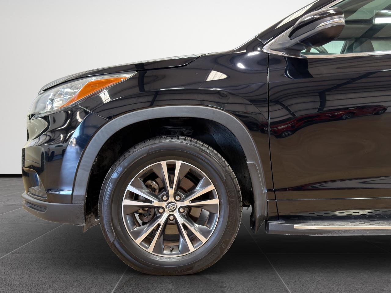 Toyota Highlander FWD 4dr V6 XLE (Natl) 2016