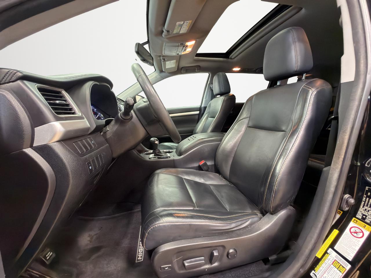 Toyota Highlander FWD 4dr V6 XLE (Natl) 2016